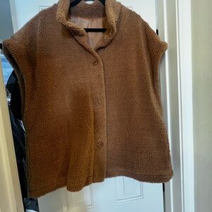 Cozy Plush Teddy Vest in Camel Brown